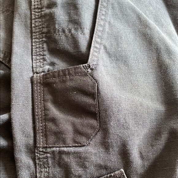 Carhartt Navy Utility Pants - 40 x 32 - relaxes fit - Picture 7 of 9